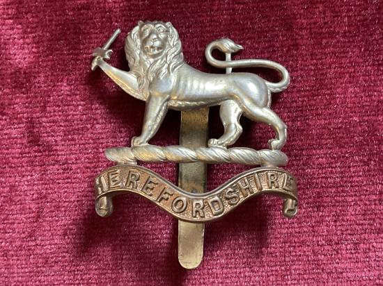 WW2 Herefordshire Regiment cap badge