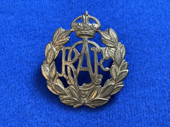 WW2 R.C.A.F other ranks cap badge