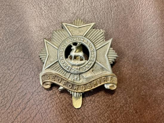 WW1 Bedfordshire Regiment cap badge