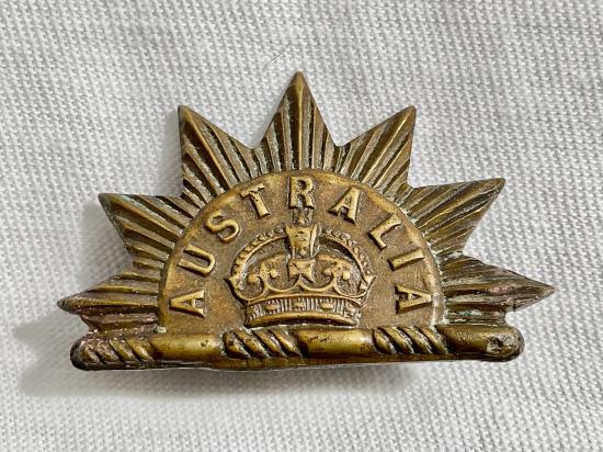 1st Pattern Australian Rising Sun collar badge 1900-12