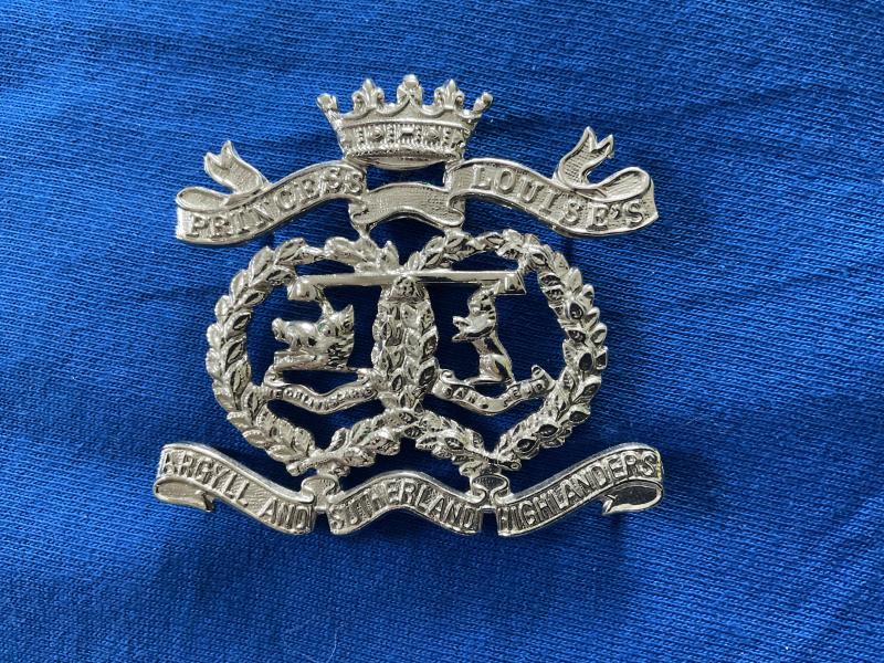 Argyll and Sutherland Highlanders cross belt badge