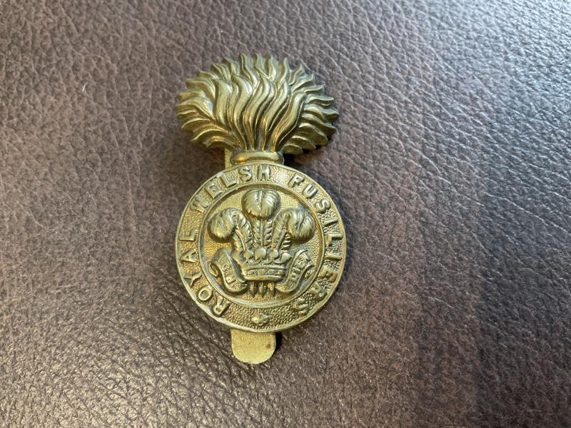 WW1 All brass economy Royal Welsh Fusiliers cap badge