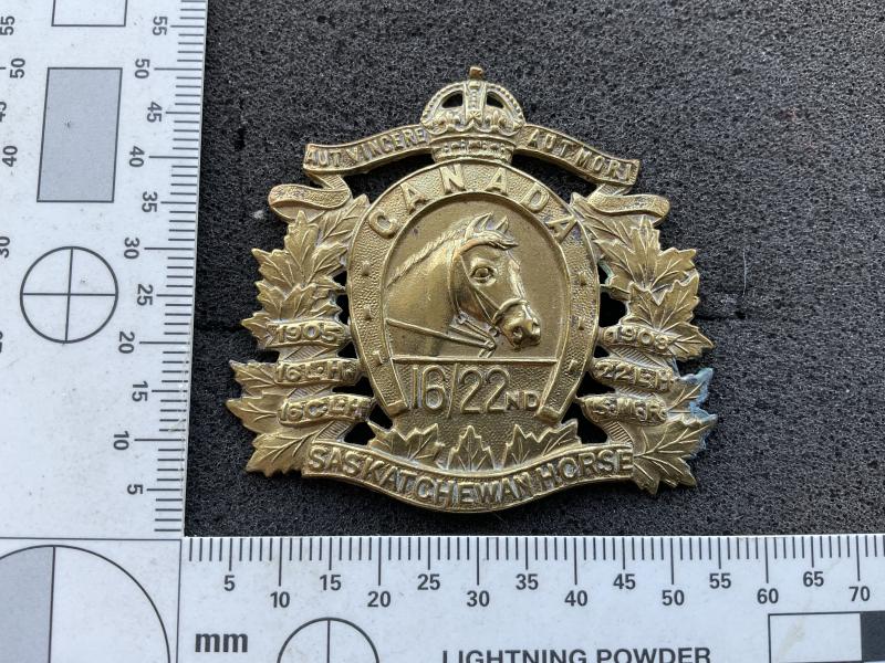 16/22nd Saskatchewan Horse cap badge