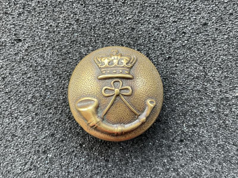 Q.V.C Light Infantry brass button , by EDMONDS