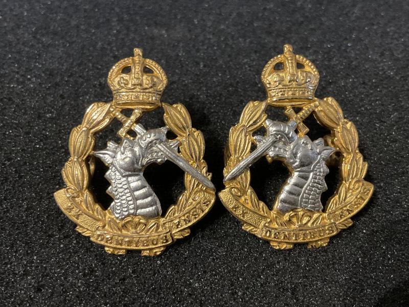 Royal Army Dental Corps officers collar badges