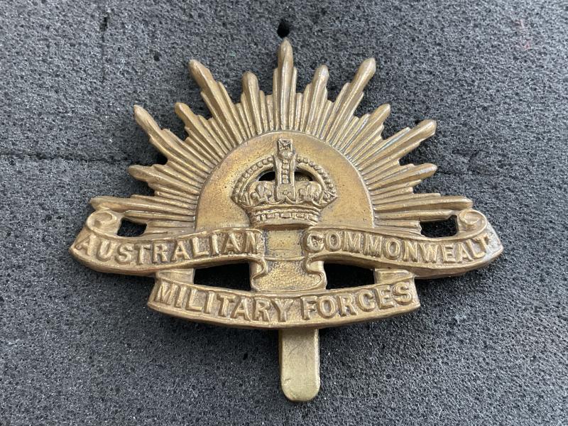 WW1 Australian Rising Sun slouch hat badge, British made