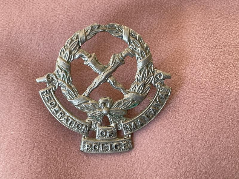 Federation of Malaya Police cap badge