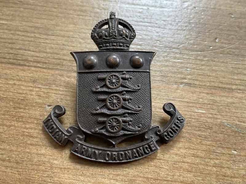 WW2 Indian Army Ordnance Corps O.S.D cap badge