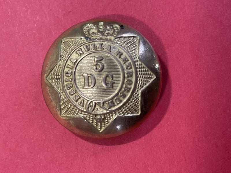 Q.V.C 5th Dragoon Guards officers gilt button