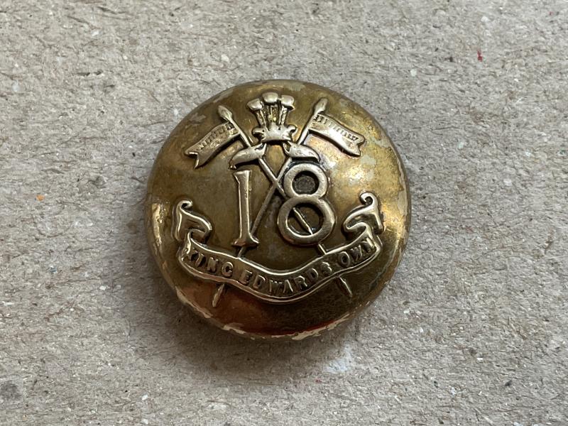 Indian Army 18th K.E.O Cavalry button worn 1943-50