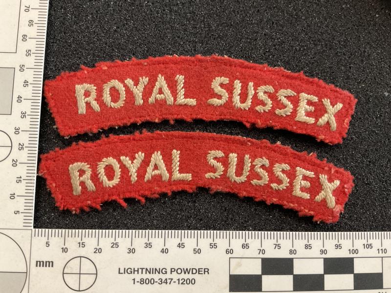 WW2 ROYAL SUSSEX cloth shoulder titles