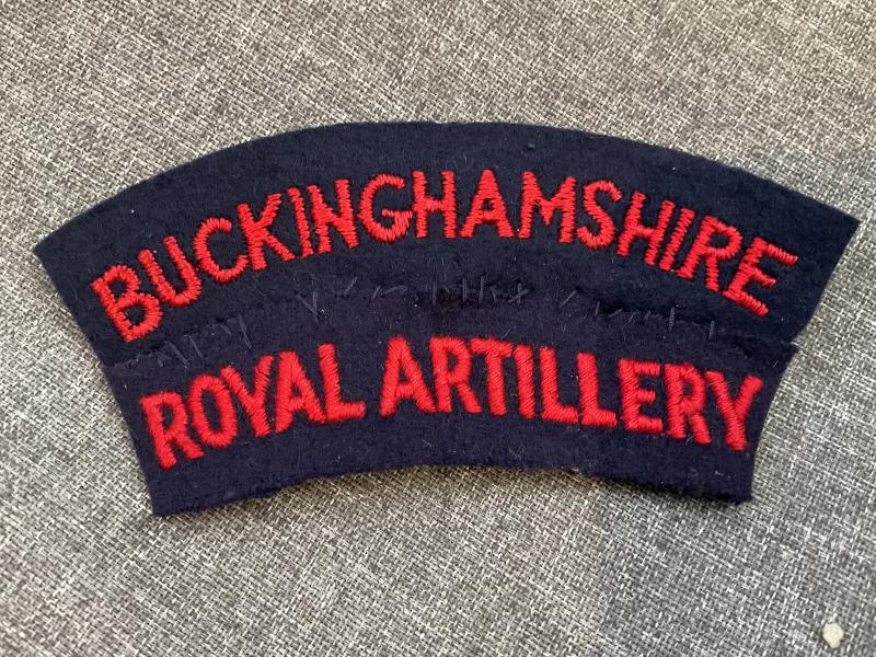 1950s BUCKINGHAMSHIRE REGT (R.A) shoulder title