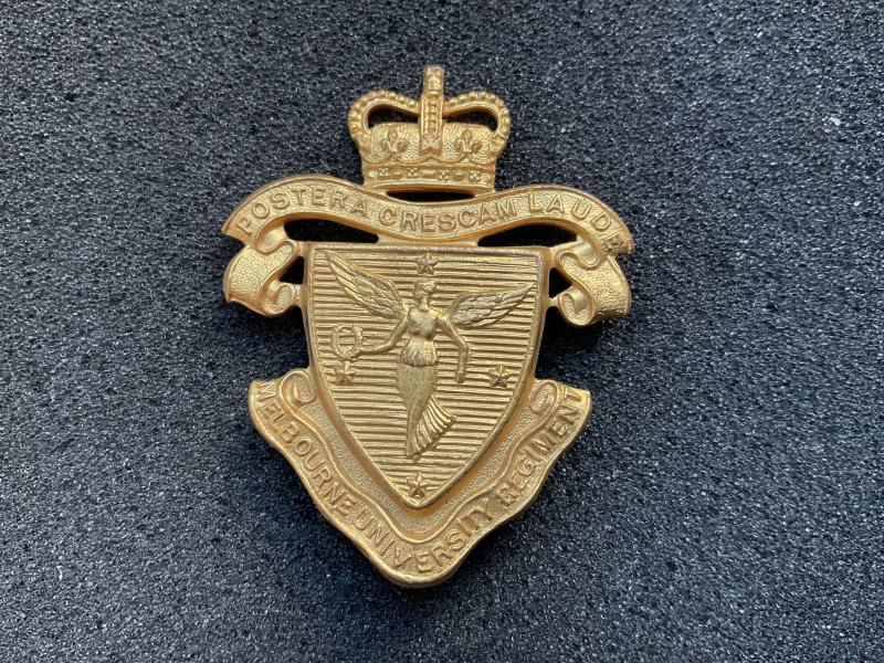 Melbourne University Regiment cap badge 1953-60s