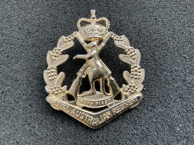 Anodised Royal Australia Regiment ‘skippy’ cap badge