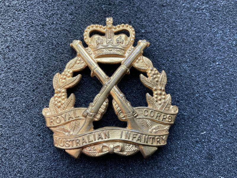 Royal Australian Infantry Corps 1953-60 hat badge