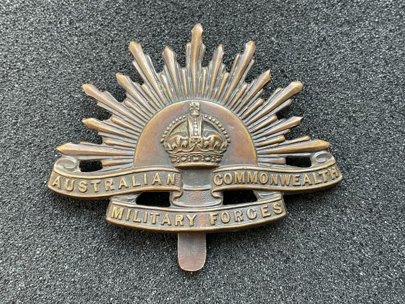 WW1 Rising Sun slouch hat badge by TIPTAFT BIRMINGHAM