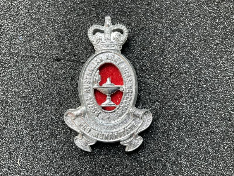 Royal Australian Army Nursing Corps anodised cap badge