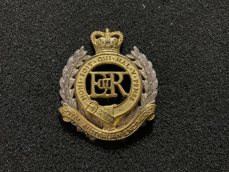 Royal Australian Engineers cap badge 1953-60s version