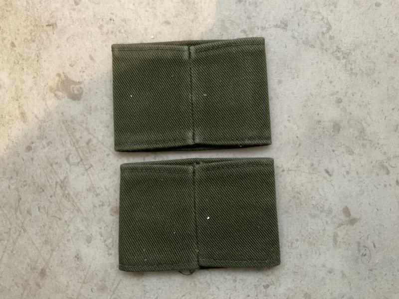 1st Battalion Royal Hampshire Regt shoulder slides