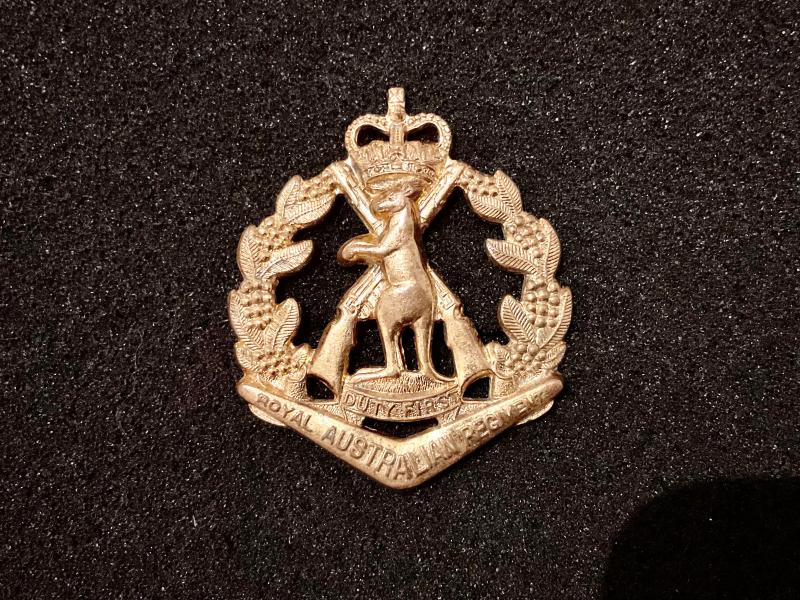 Vietnam era Royal Australia Regiment ‘skippy’ hat badge