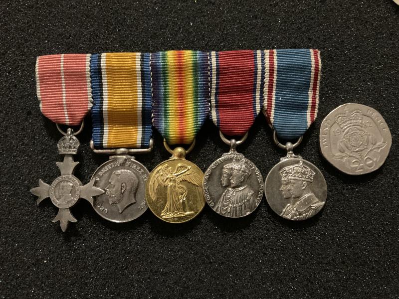 Miniature O.B.E, WW1 Pair, Coronation & Jubilee group