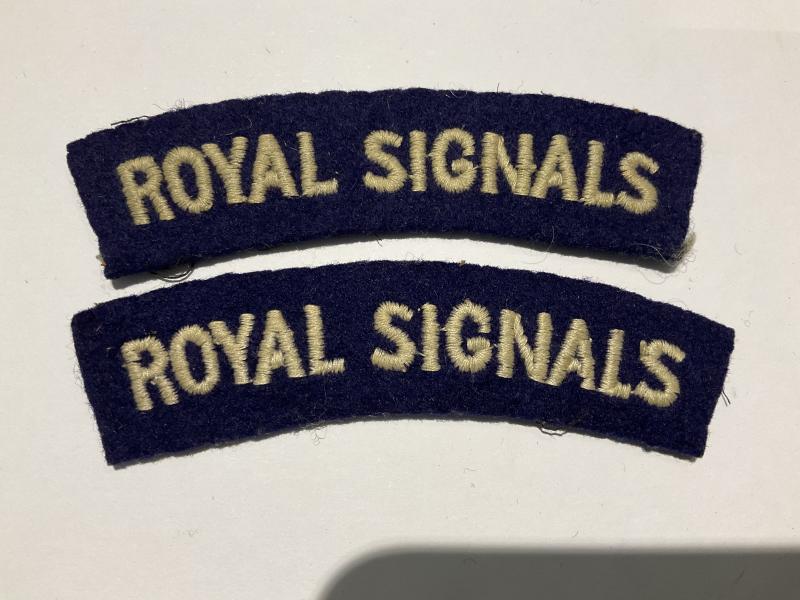 WW2 Royal Signals cloth shoulder titles