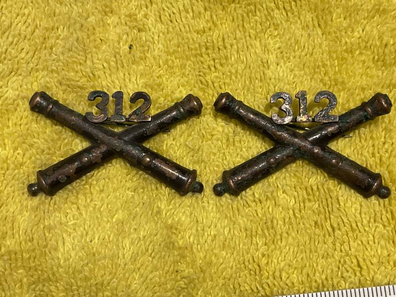 WW1 U.S 312th Field Artillery Regt officers collar badges