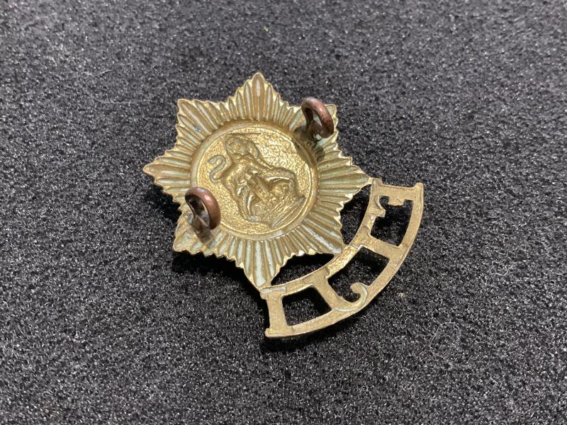 K/C Fiji Defence Force brass cap badge