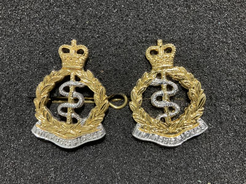 Q/C Royal Army Medical Corps officers collar badges