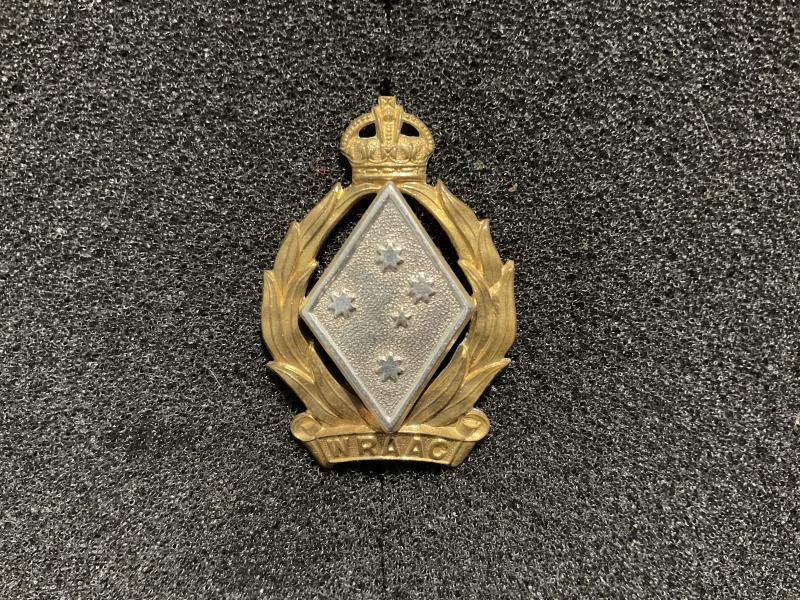 K/C Australian W.R.A.A.C cap/ collar badge 1948-52