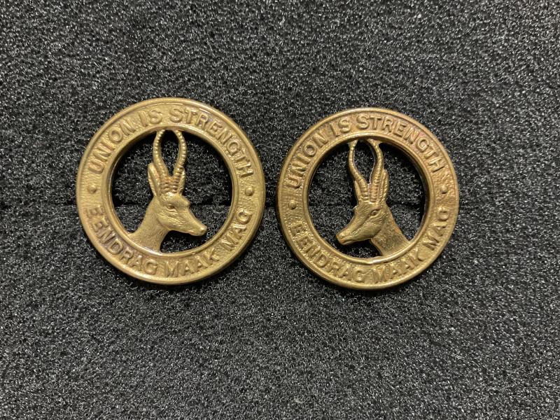 WW2 South African General Service collar badges