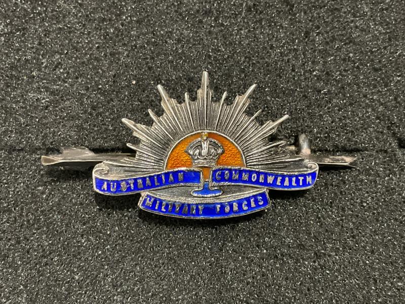 WW1/2 Australian military Forces sweetheart badge