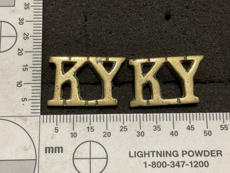 WW2 Kent Yeomanry (K.Y) theatre made brass titles
