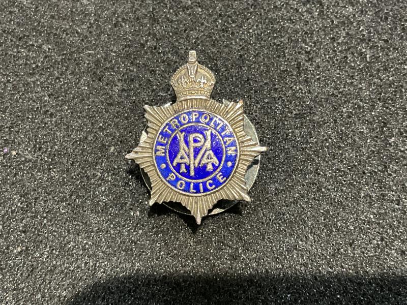 Pre 1952 Metropolitan Police Amateur Association lapel badge