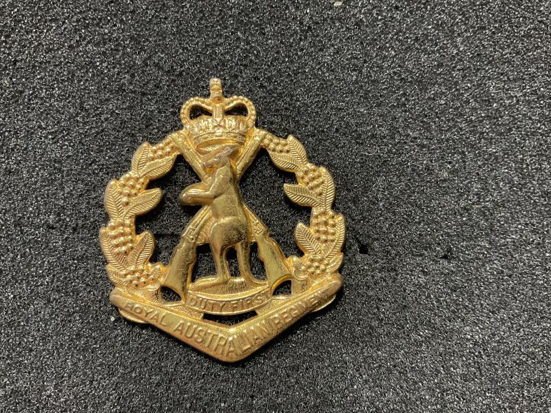 Vietnam era Royal Australian Regt ‘skippy’ Slouch hat badge