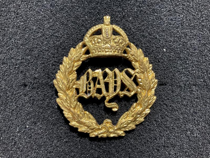 2nd Dragoon Guards (Queens Bays) officers cap badge