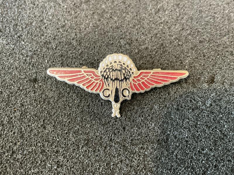 GQ Parachutists Gregory & Quilter Company badge