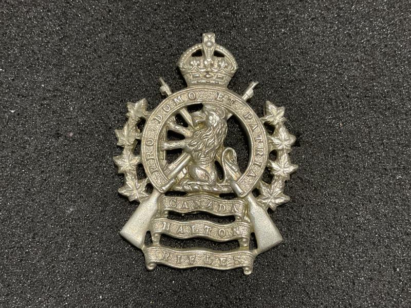 Canada Hilton Rifles cap badge