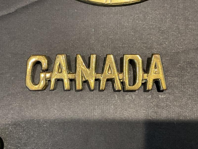 WW1 C.E.F voided CANADA shoulder title