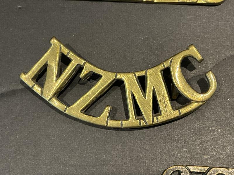 WW1 N.Z.M.C brass title by Gaunt London