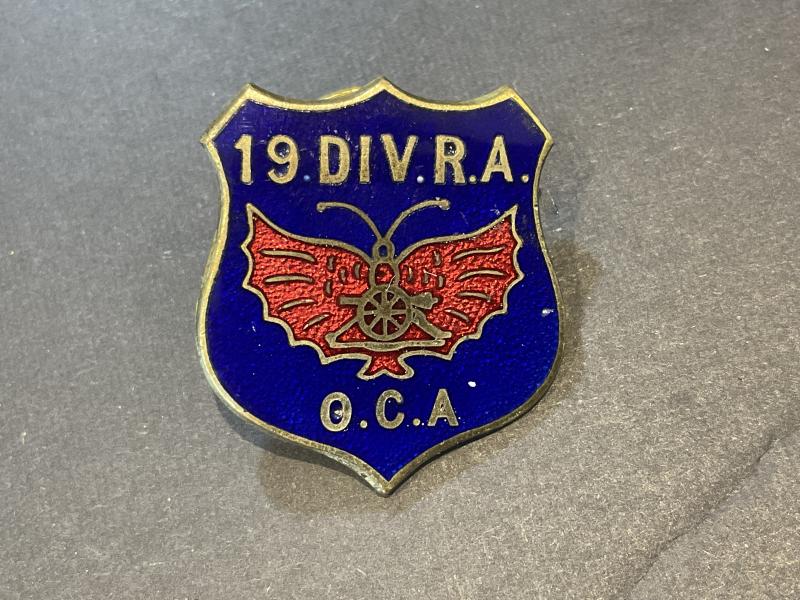WW1 19th Division R.A O.C.A lapel badge