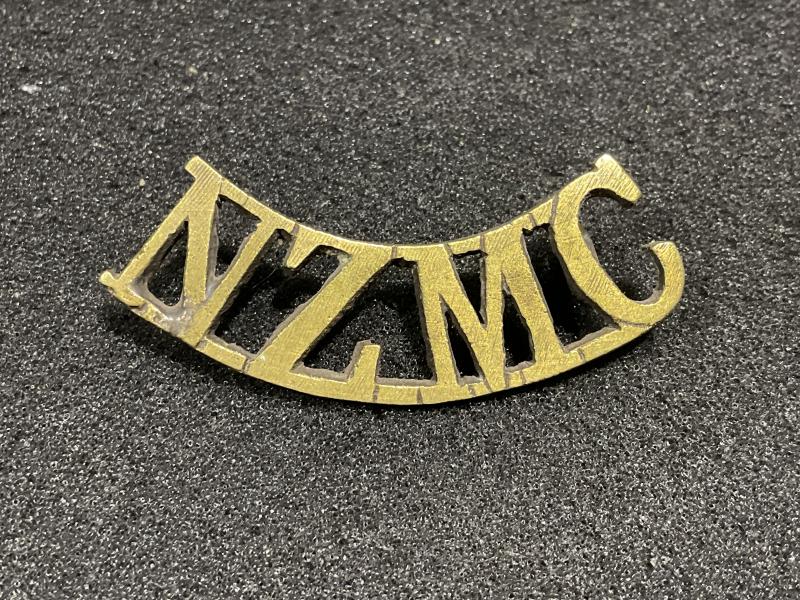 WW1 N.Z.M.C shoulder title