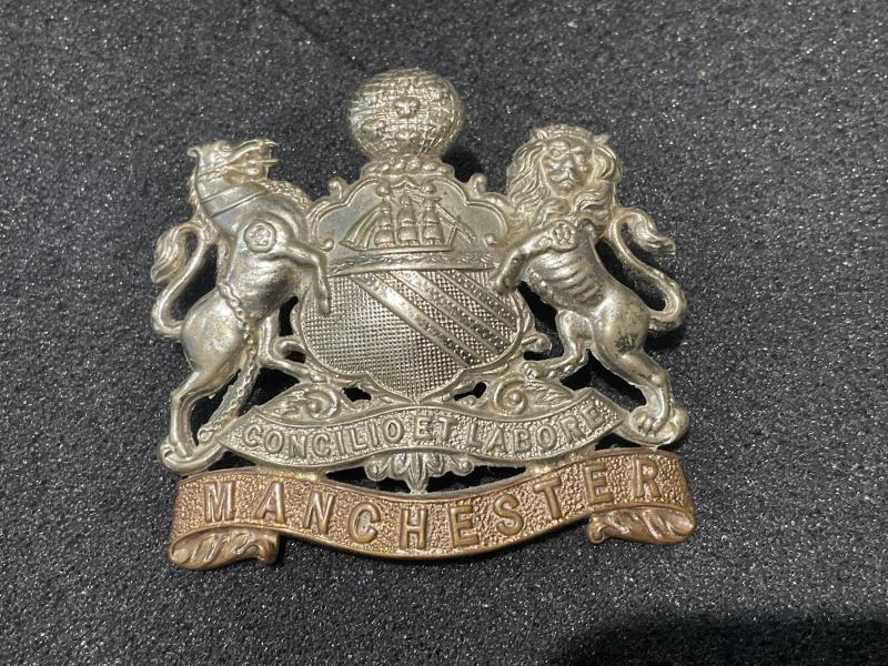 Victorian/ Edwardian Manchester Regiment cap badge