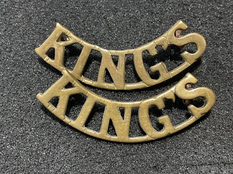 WW1 Kings Liverpool ‘KINGS’ shoulder titles