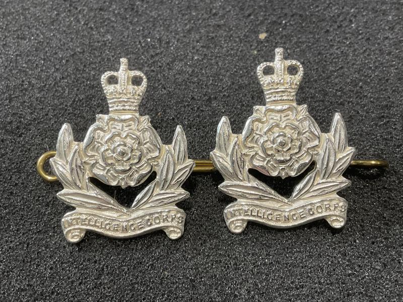 Post 1952 Intelligence Corps officers silvered collar badges