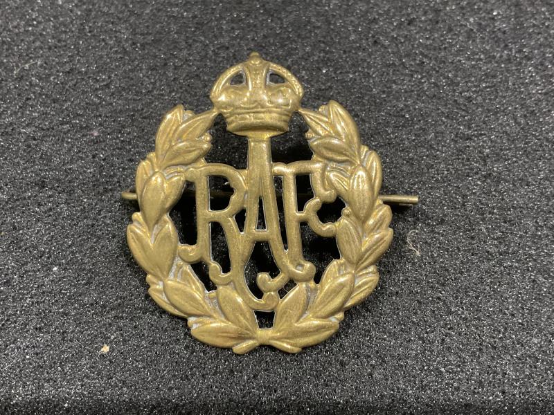 WW2 R.A.F other ranks brass cap badge