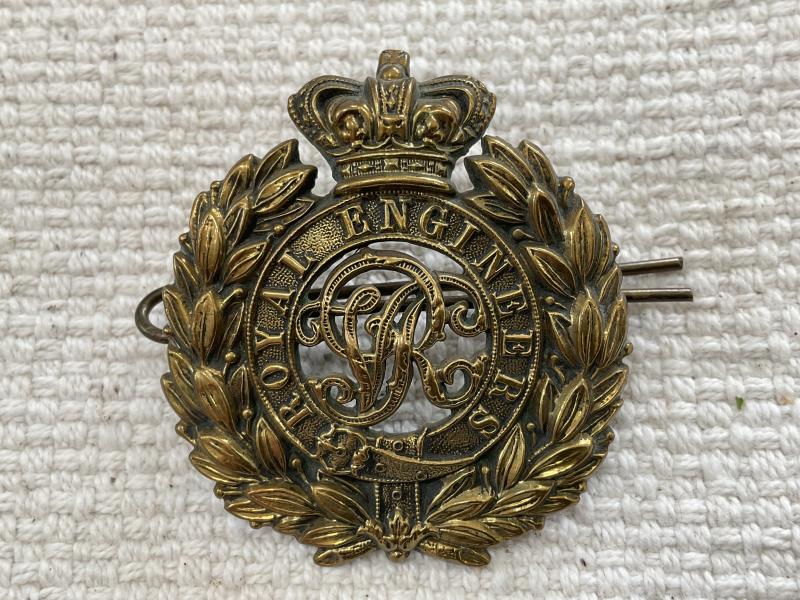 Victorian Royal Engineers O.R s cap badge