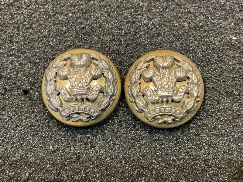 17mm 2 part officers Middlesex Regiment buttons