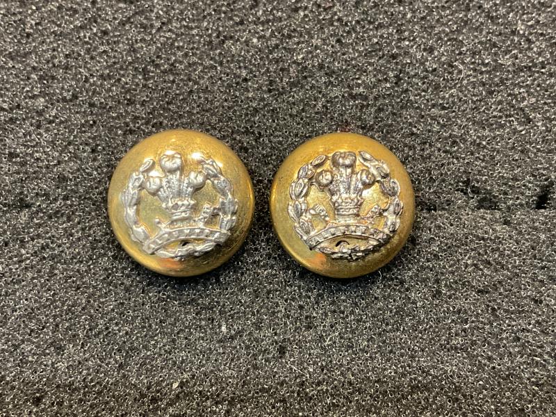 15mm 2 part officers Middlesex Regiment hat buttons
