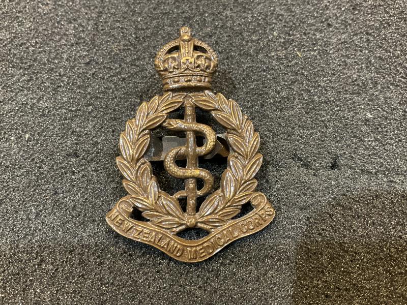 WW1 New Zealand Medical Corps O.S.D cap badge